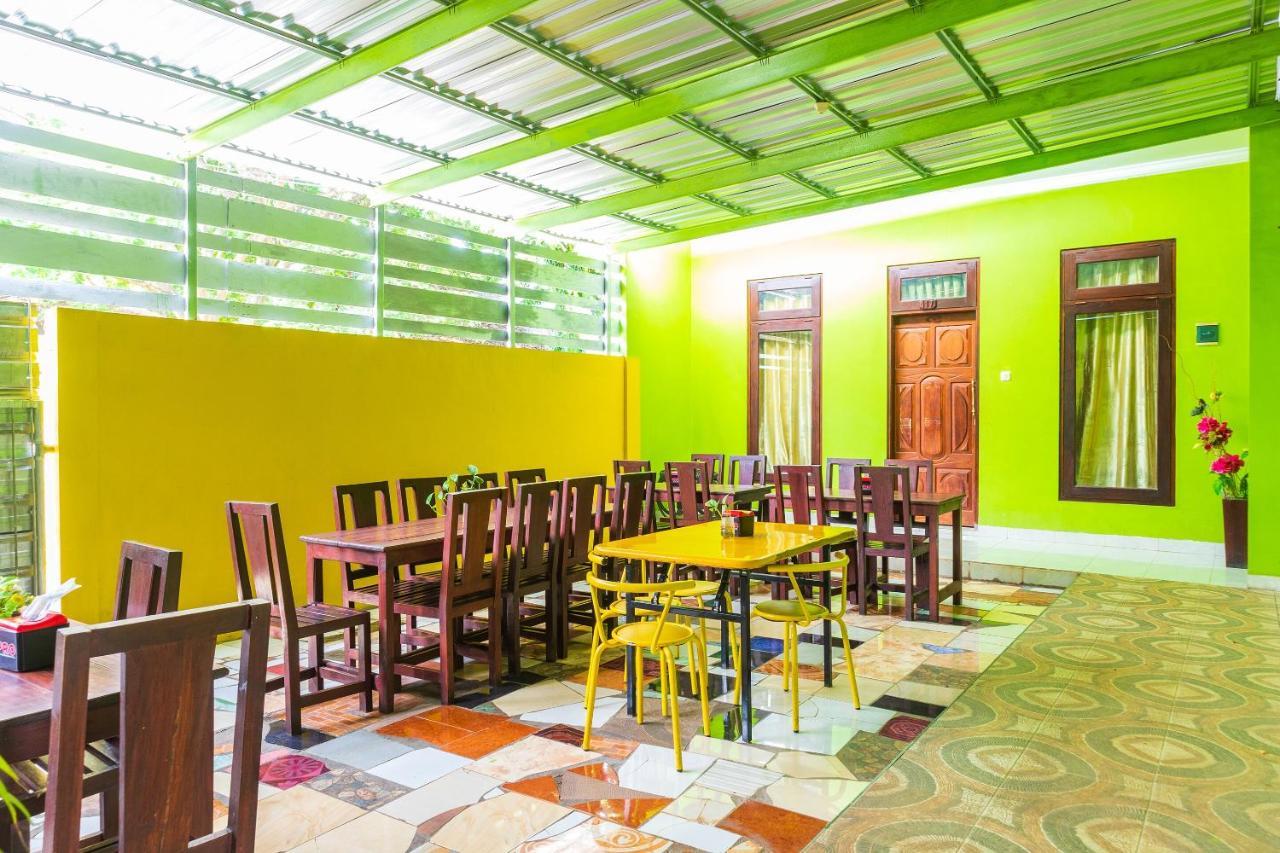 קופנג Super Oyo 1682 Greenia Hotel מראה חיצוני תמונה