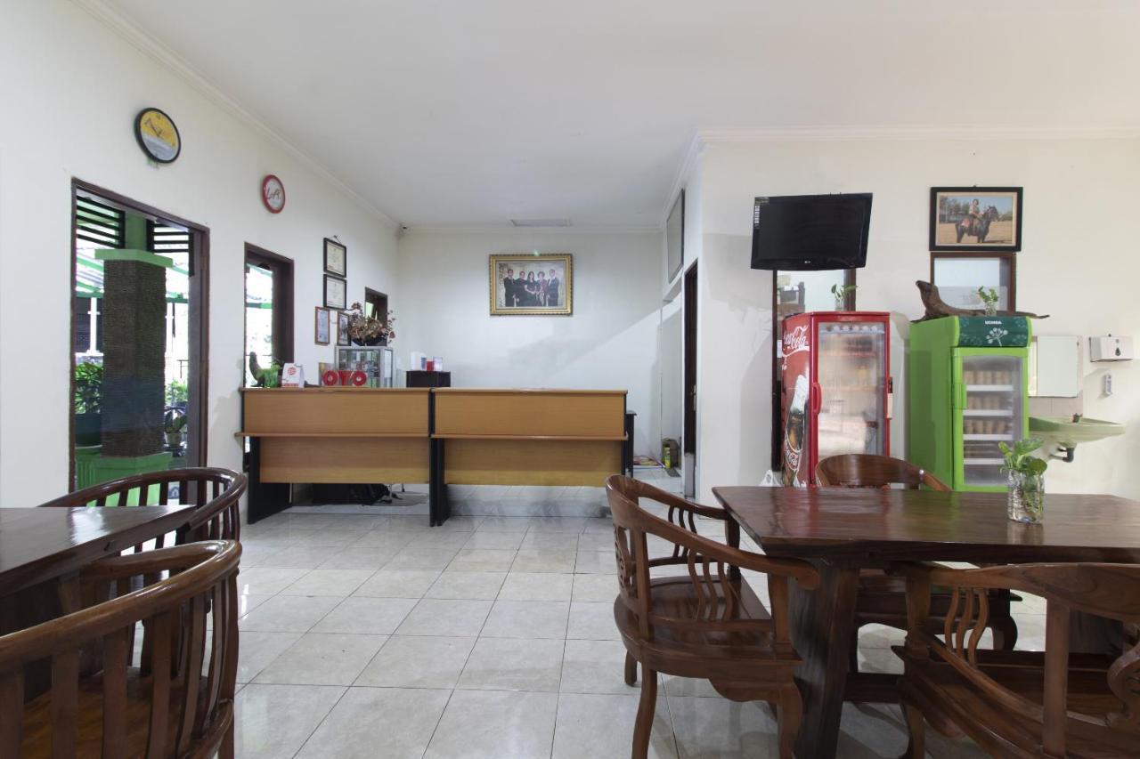 קופנג Super Oyo 1682 Greenia Hotel מראה חיצוני תמונה